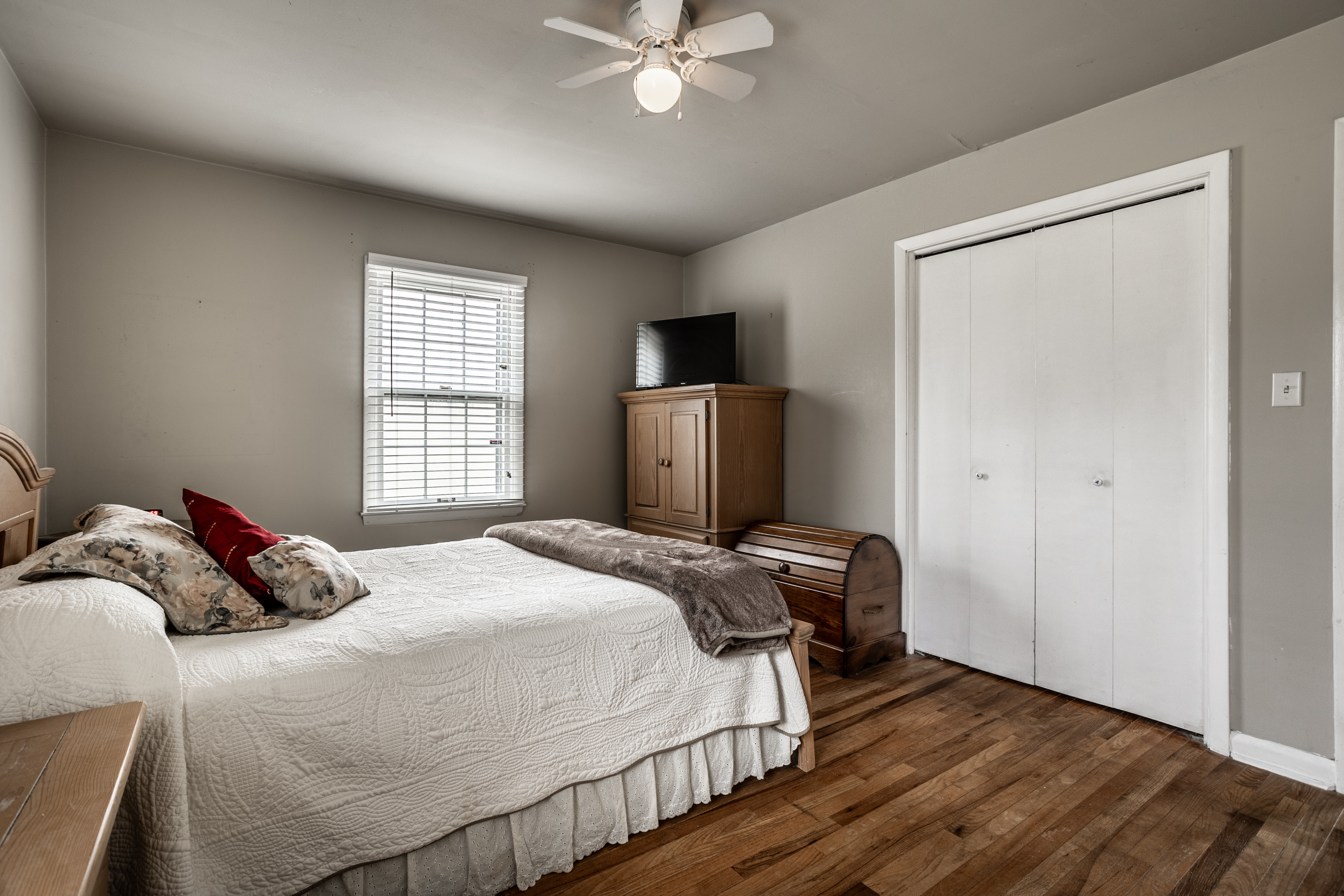 7106 Hoover Road Indianapolis, IN 46260 - Photo 19 of 33 Gallery Image 19