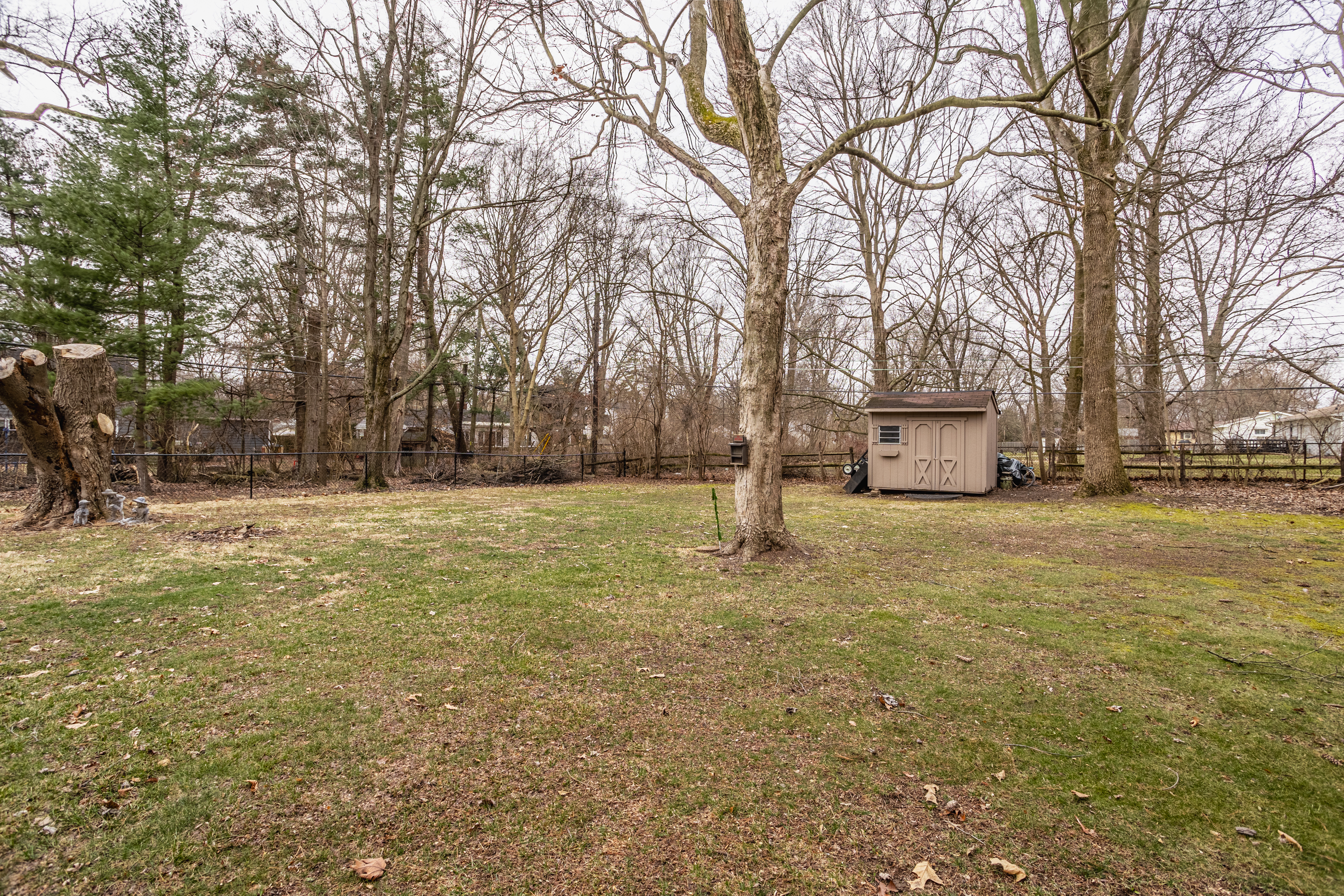7106 Hoover Road Indianapolis, IN 46260 - Photo 29 of 33 Gallery Image 29