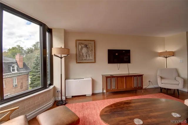 $1,450 | 849 Delaware Avenue, Unit 302, Buffalo, NY 14209