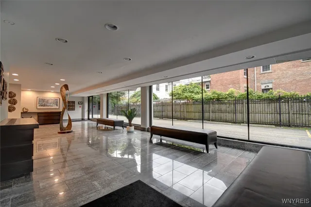 $1,450 | 849 Delaware Avenue, Unit 302, Buffalo, NY 14209