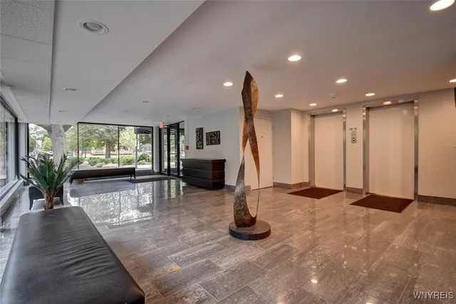 $1,450 | 849 Delaware Avenue, Unit 302, Buffalo, NY 14209