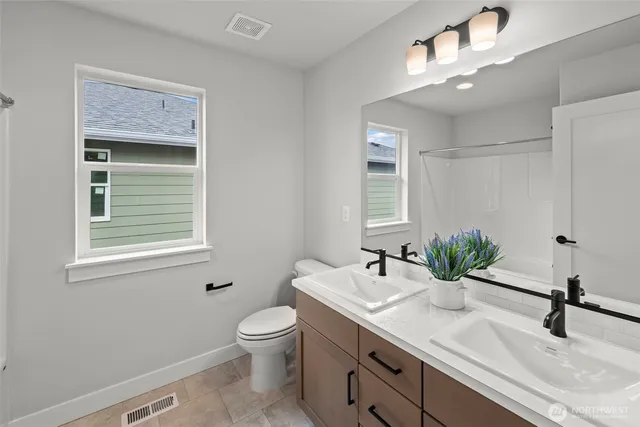 $769,990 | 17306 82nd Ave Court East, Puyallup, WA 98375