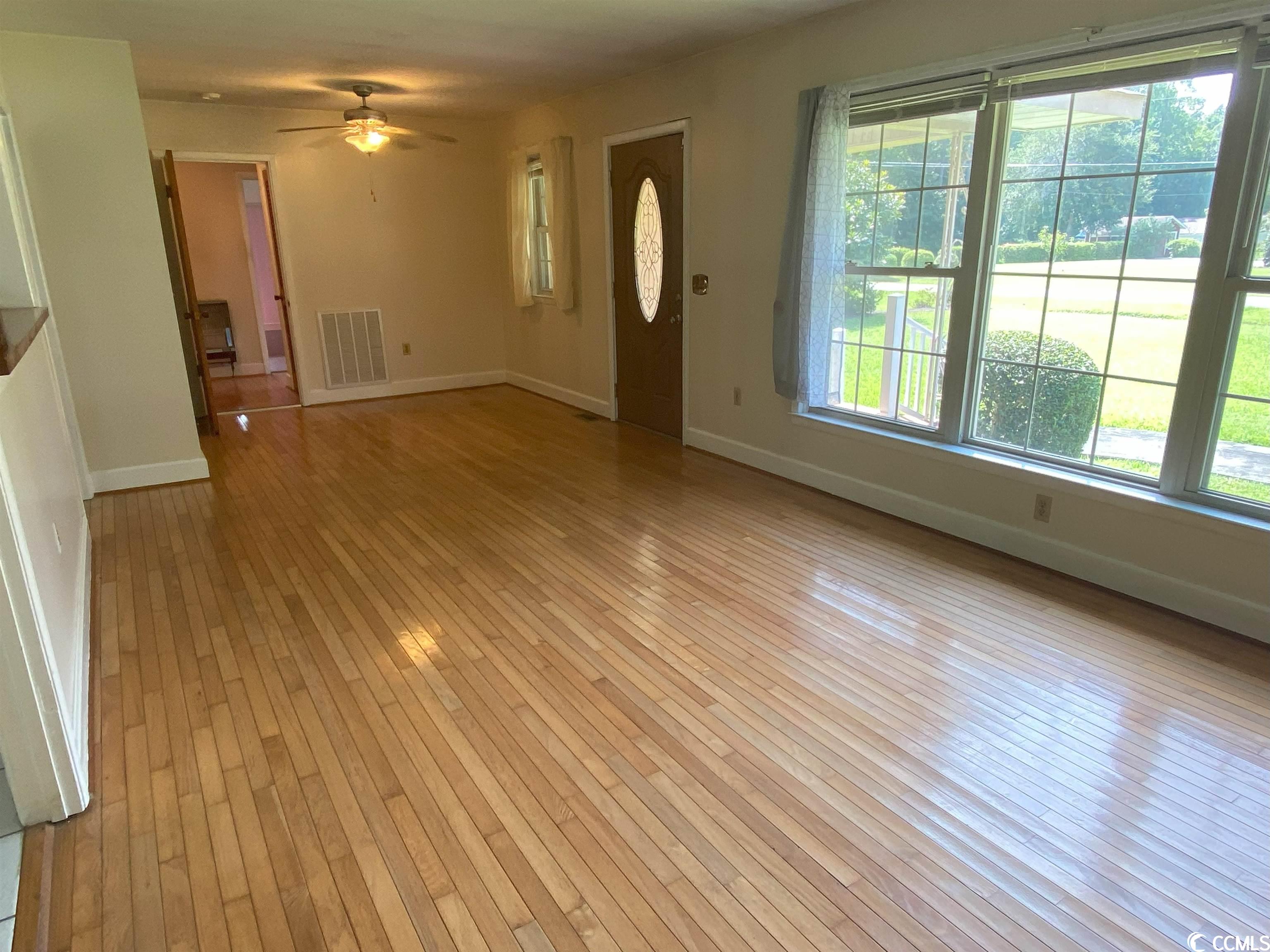 83 Hunter Lane Georgetown, SC 29440 - Photo 2 of 32