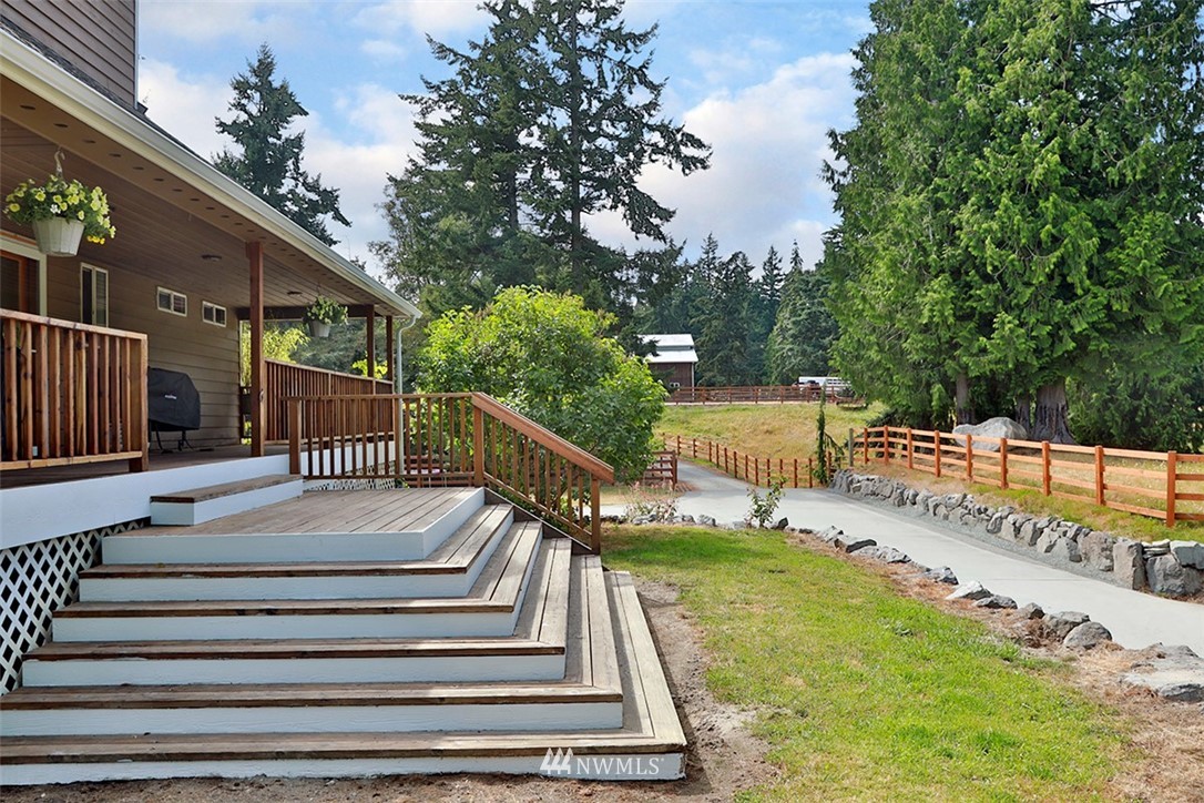 3490 Swede Hill Road Clinton, WA 98236 - Photo 23 of 40
