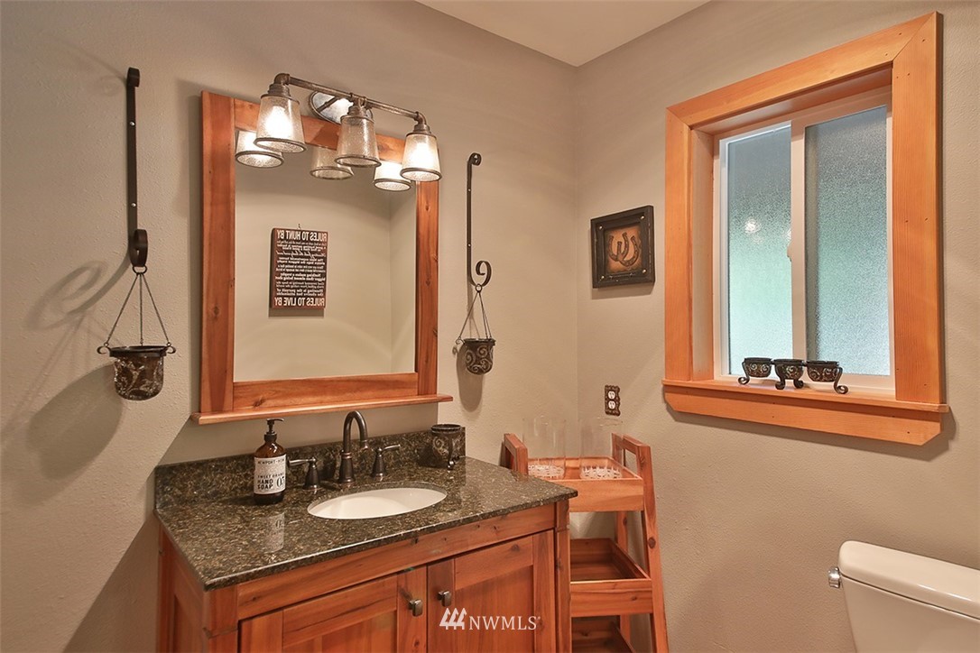 3490 Swede Hill Road Clinton, WA 98236 - Photo 9 of 40