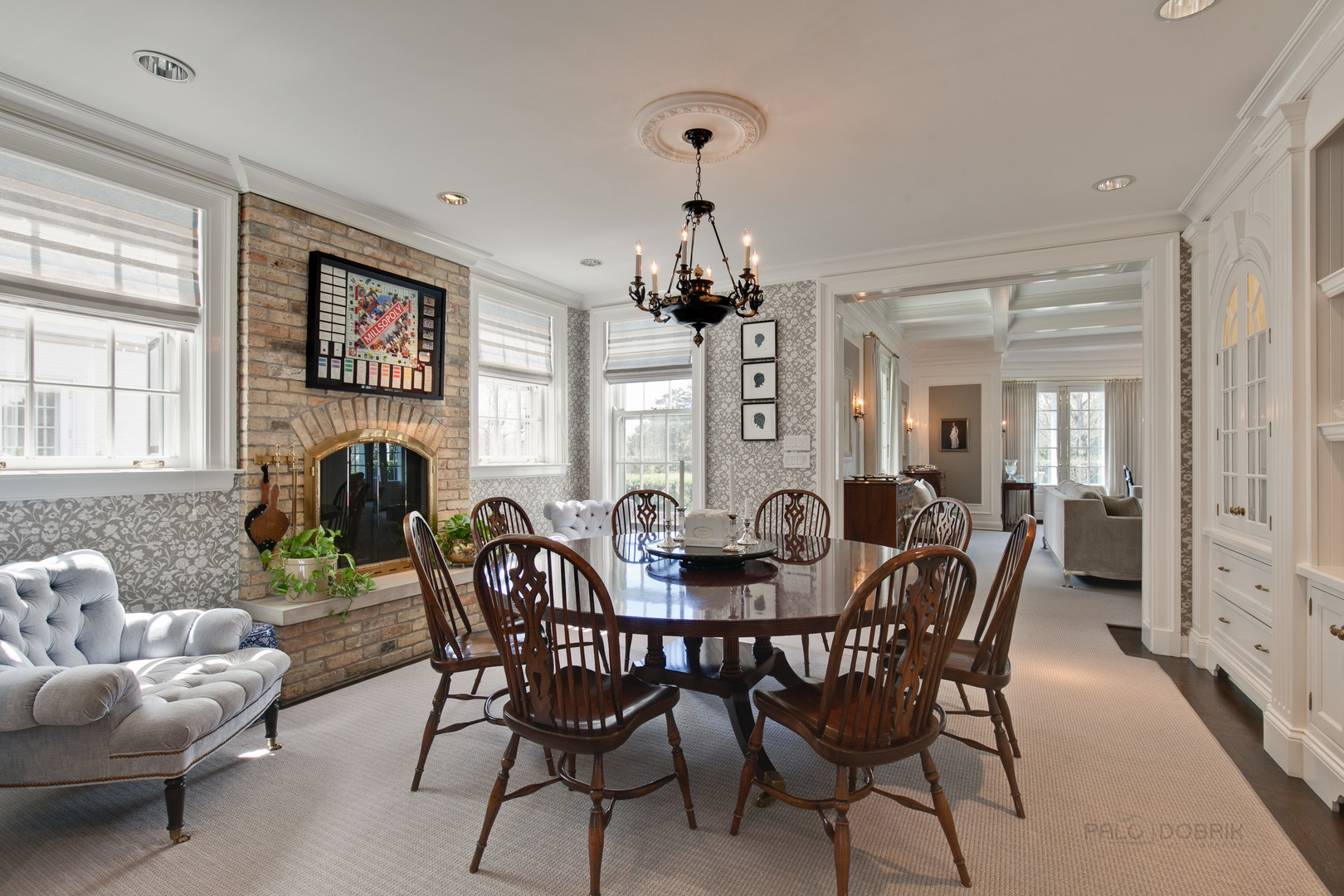 700 South Ridge Road Lake Forest, IL 60045 - Photo 14 of 47 a dining room with furniture and window
