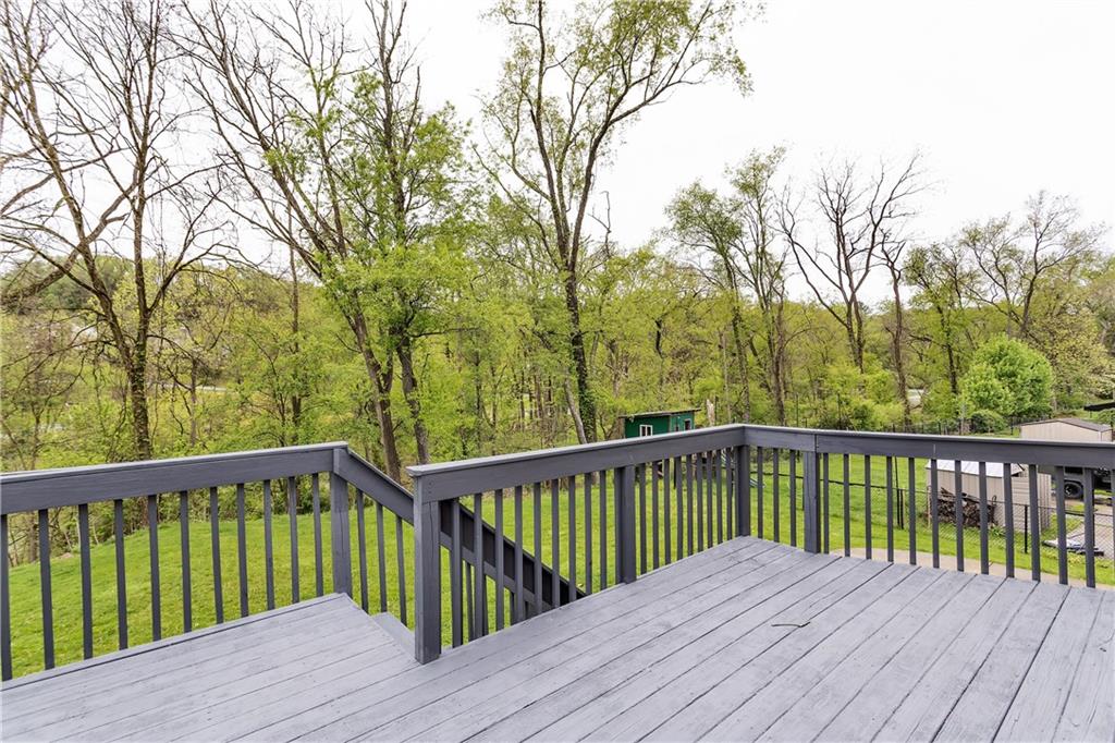 699 Surfside Drive Pittsburgh, PA 15239 - Photo 12 of 35