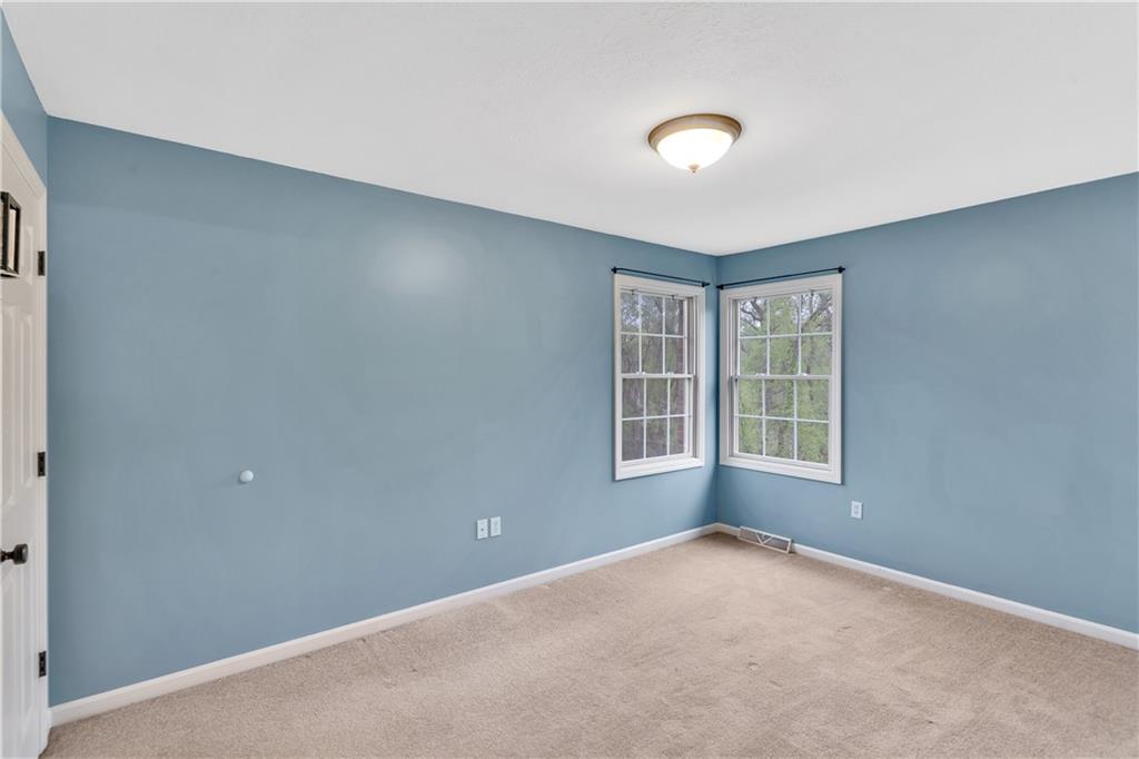 699 Surfside Drive Pittsburgh, PA 15239 - Photo 24 of 35