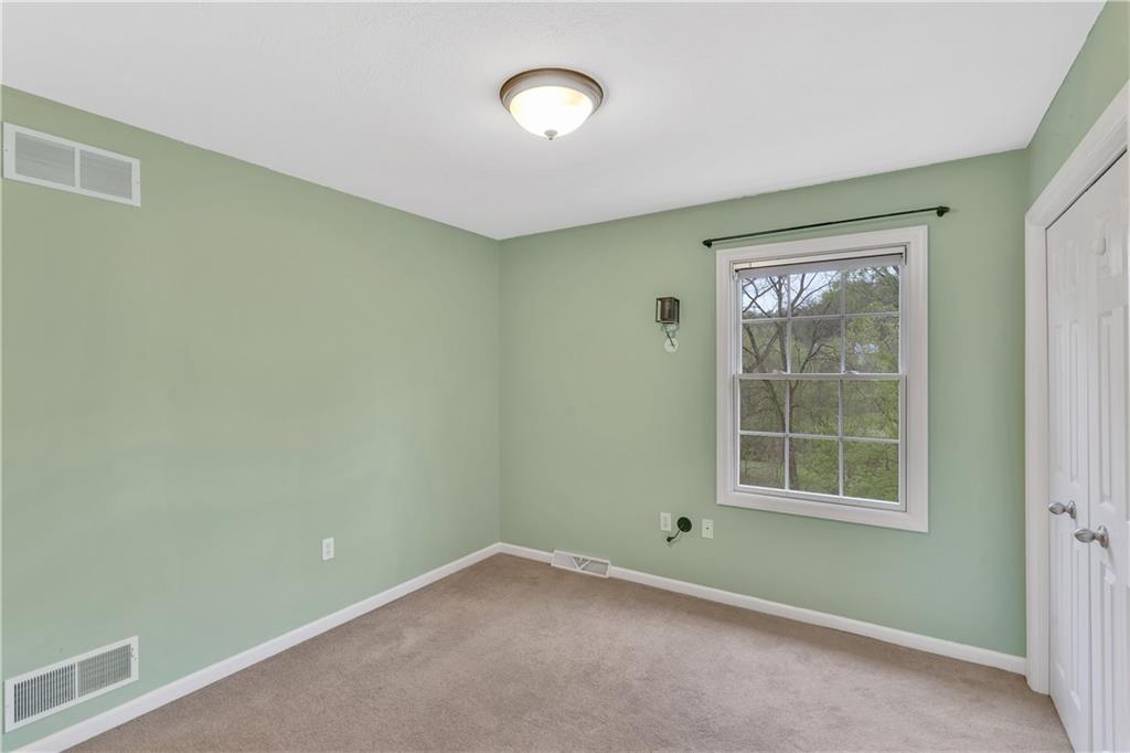 699 Surfside Drive Pittsburgh, PA 15239 - Photo 25 of 35