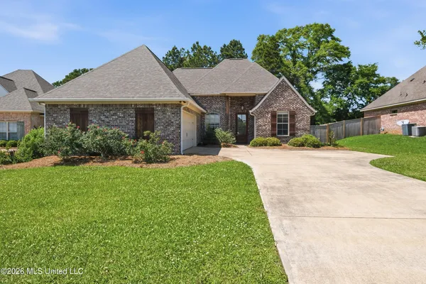 $317,000 | 118 Sweetbriar Circle, Canton, MS 39046