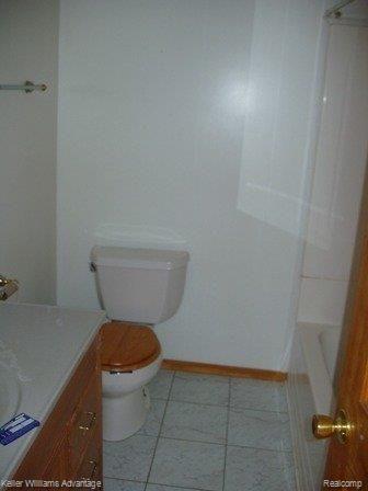 2742 Longview Avenue Rochester, MI 48307 - Photo 9 of 14 Longview, 2742 Bathrm