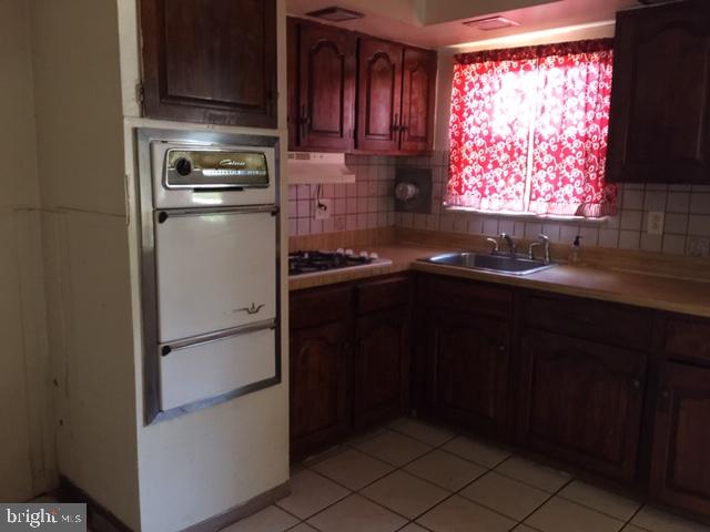 12606 Knights Road Philadelphia, PA 19154 - Photo 6 of 12 Gallery Image 6