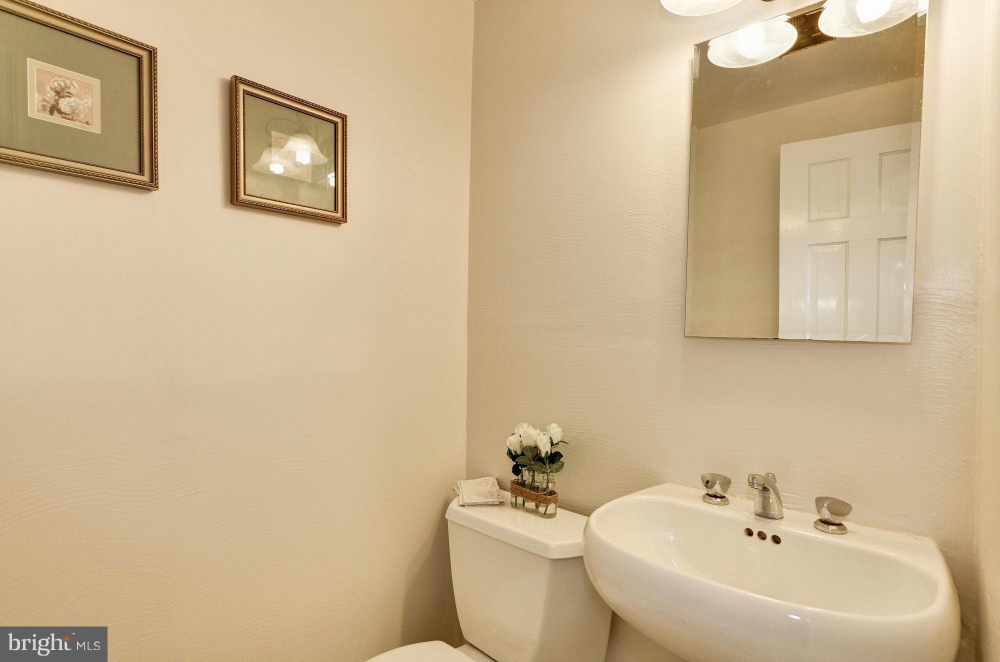 7827 Aberdeen Road Bethesda, MD 20814 - Photo 15 of 30 Powder Room on Main Level