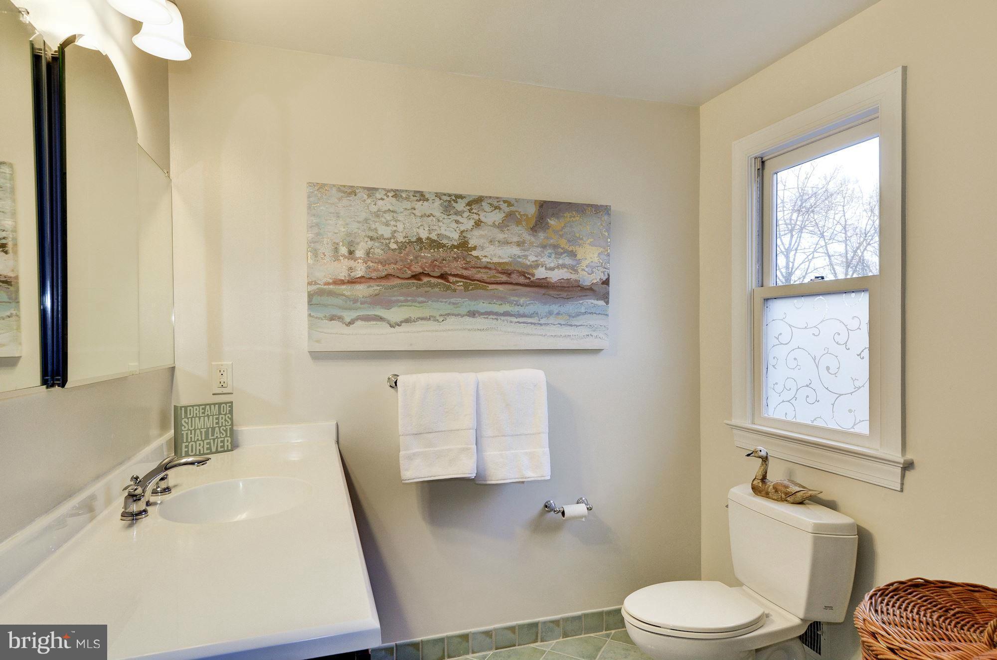 7827 Aberdeen Road Bethesda, MD 20814 - Photo 20 of 30 Master Bath