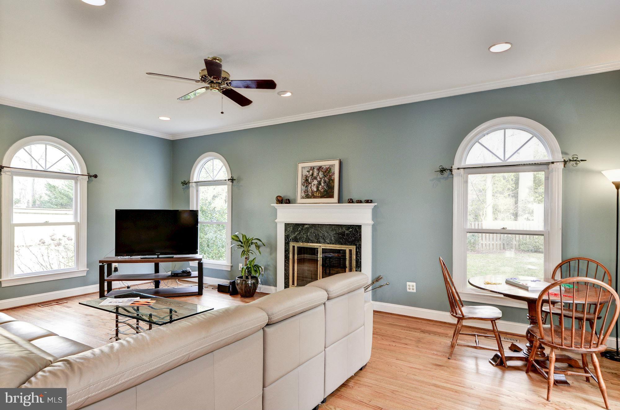 7827 Aberdeen Road Bethesda, MD 20814 - Photo 9 of 30 Stunning Family Room