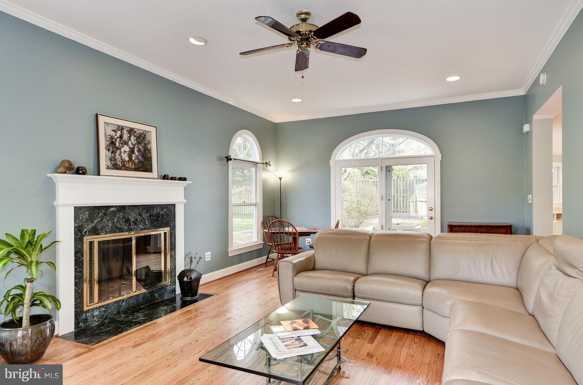 7827 Aberdeen Road Bethesda, MD 20814 - Photo 10 of 30 Stunning Family Room