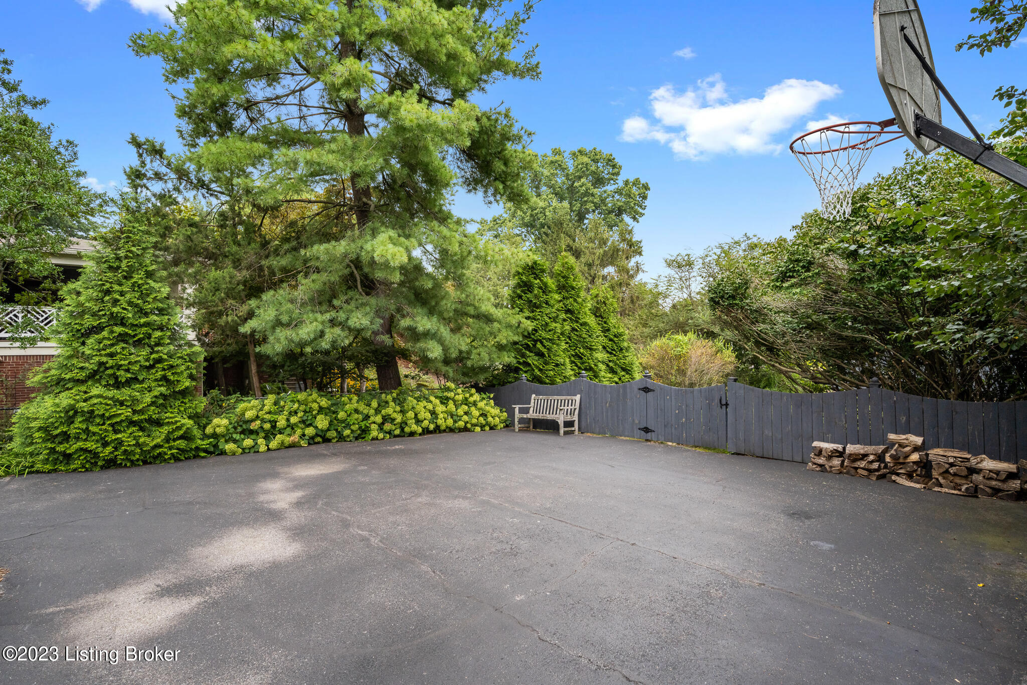 2101 High Ridge Road Louisville, KY 40207 - Photo 38 of 41 2101 High Ridge Rd-45