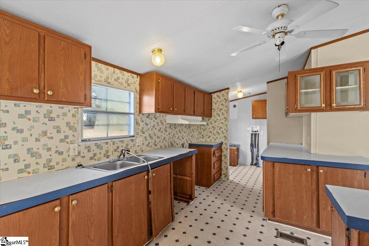 148 Sullivan Road Simpsonville, SC 29680 - Photo 8 of 25