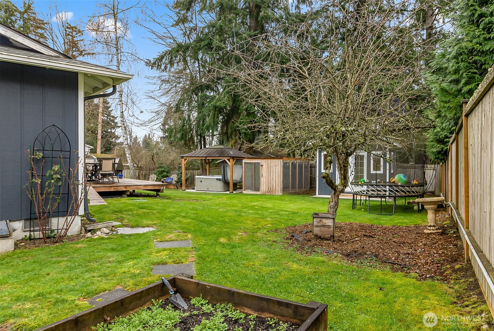 17419 Gravenstein Road Bothell, WA 98012 - Photo 26 of 30