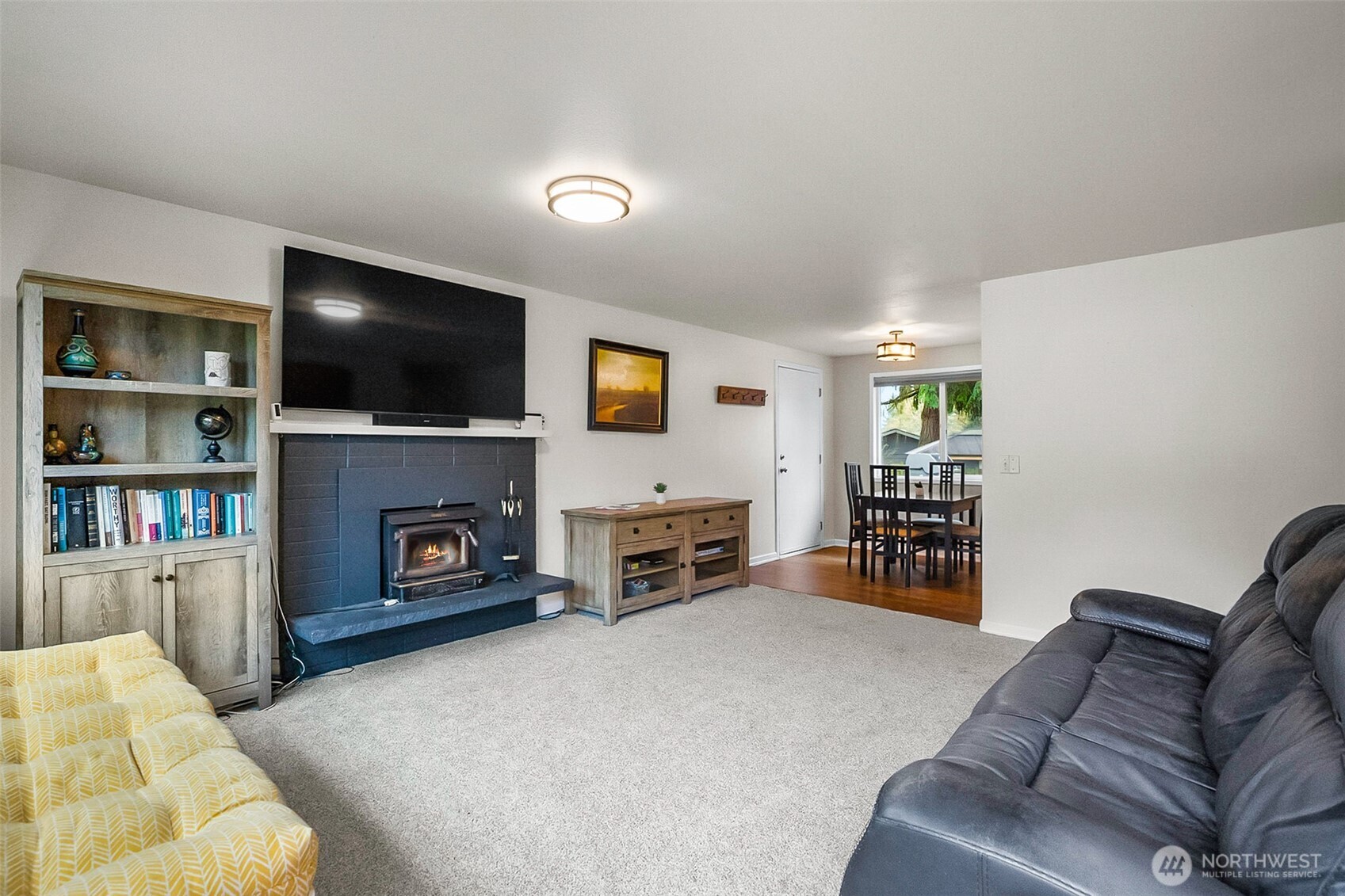17419 Gravenstein Road Bothell, WA 98012 - Photo 4 of 30