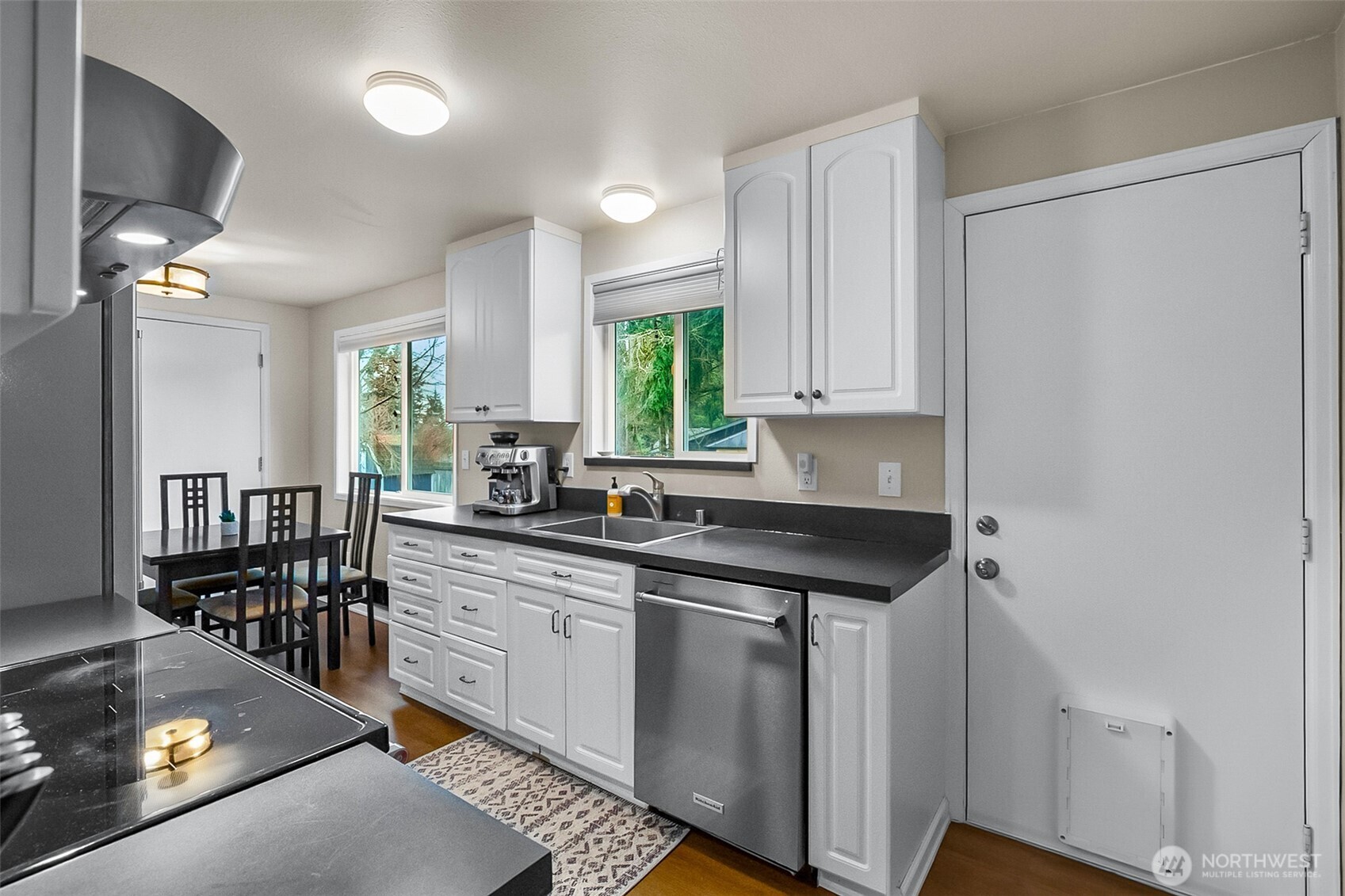 17419 Gravenstein Road Bothell, WA 98012 - Photo 10 of 30