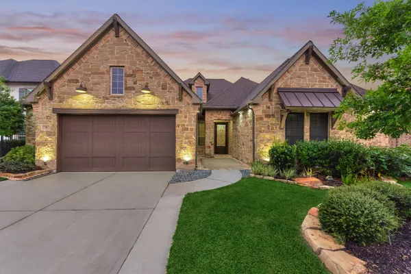 $820,000 | 6 Canopy Green Drive, Tomball, TX 77375