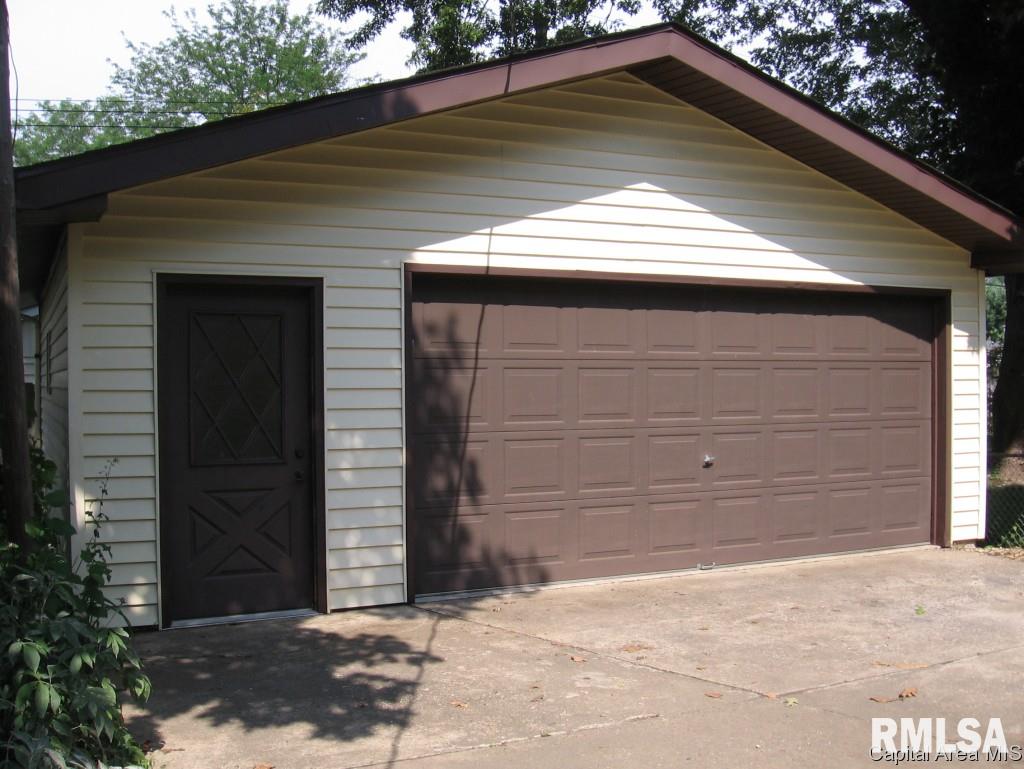 65 Foresters Lane Springfield, IL 62704 - Photo 3 of 28