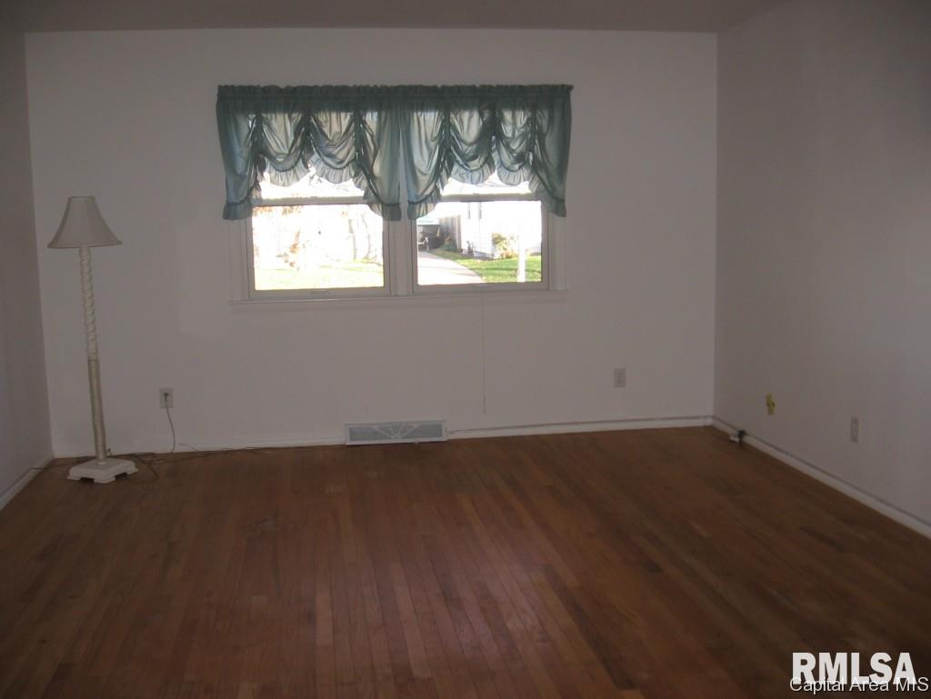 65 Foresters Lane Springfield, IL 62704 - Photo 10 of 28