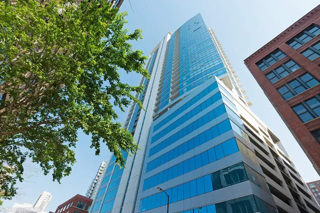 $3,400 | 303 West Ohio Street, Unit 3003, Chicago, IL 60654