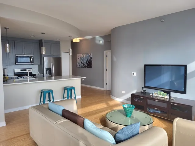 $3,400 | 303 West Ohio Street, Unit 3003, Chicago, IL 60654