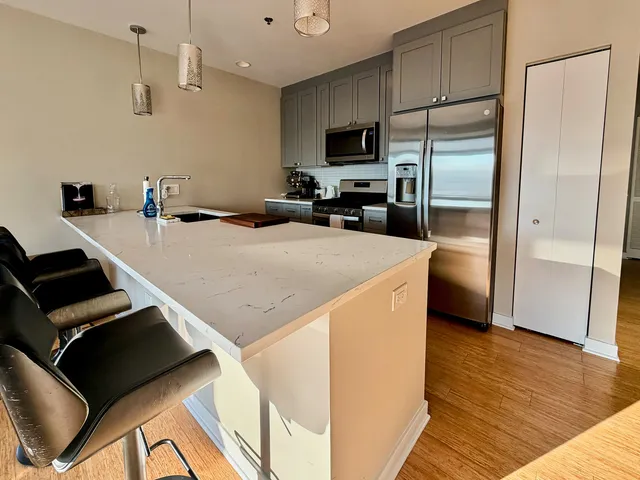 $3,400 | 303 West Ohio Street, Unit 3003, Chicago, IL 60654