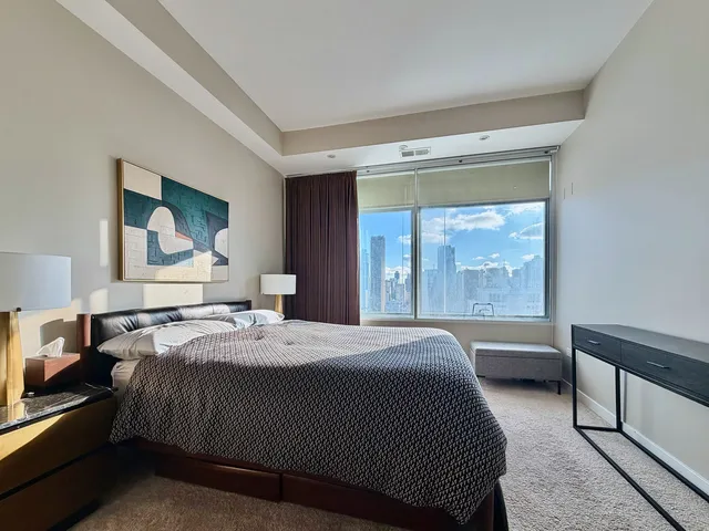 $3,400 | 303 West Ohio Street, Unit 3003, Chicago, IL 60654