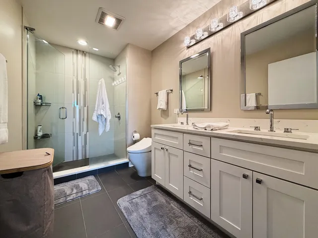 $3,400 | 303 West Ohio Street, Unit 3003, Chicago, IL 60654