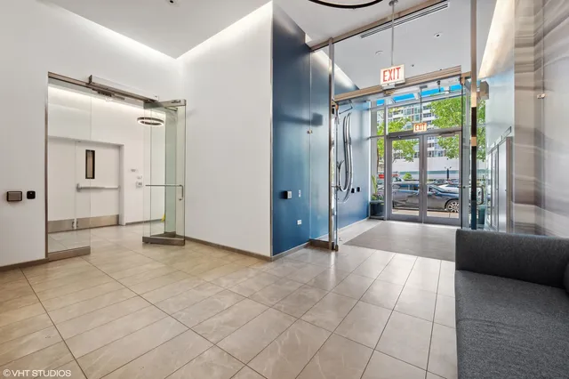 $3,400 | 303 West Ohio Street, Unit 3003, Chicago, IL 60654