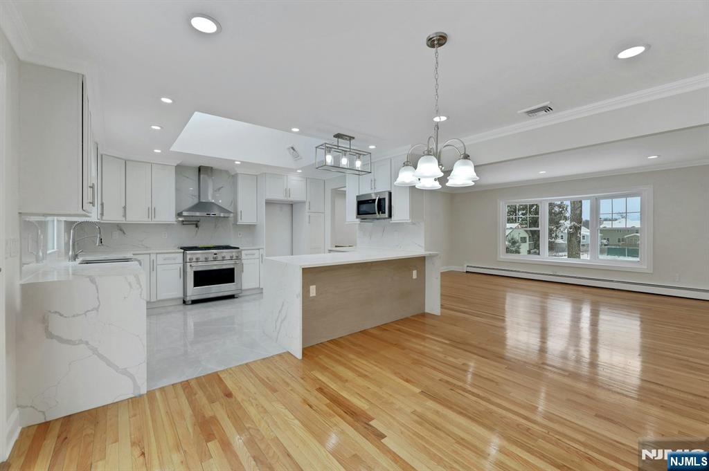 108 Packanack Lake Road Wayne, NJ 07470 - Photo 12 of 35