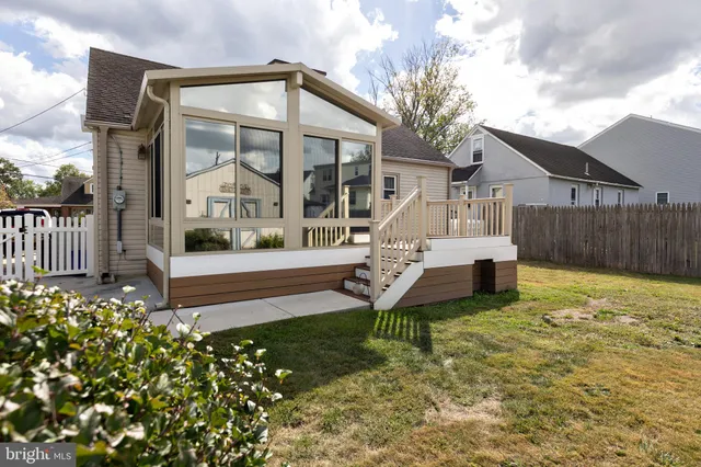 $344,900 | 209 Lake Drive, Bellmawr, NJ 08031