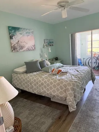 $1,200 | 2840 Lake Osborne Drive, Unit 202, Lake Worth Beach, FL 33461