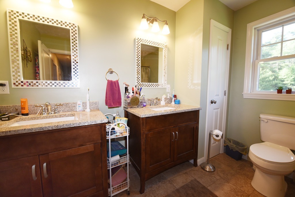 46 East Howland Road Freetown, MA 02717 - Photo 19 of 30