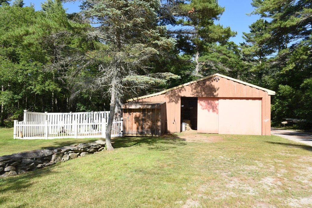 46 East Howland Road Freetown, MA 02717 - Photo 27 of 30
