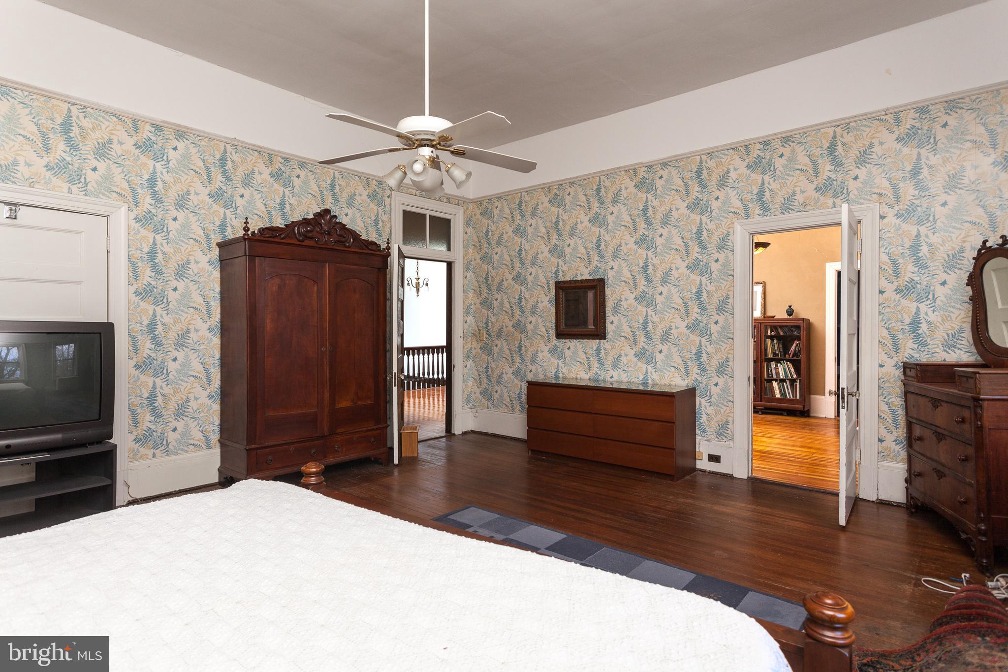 116 Ridgewood Road Baltimore, MD 21210 - Photo 20 of 34 Bedroom 2
