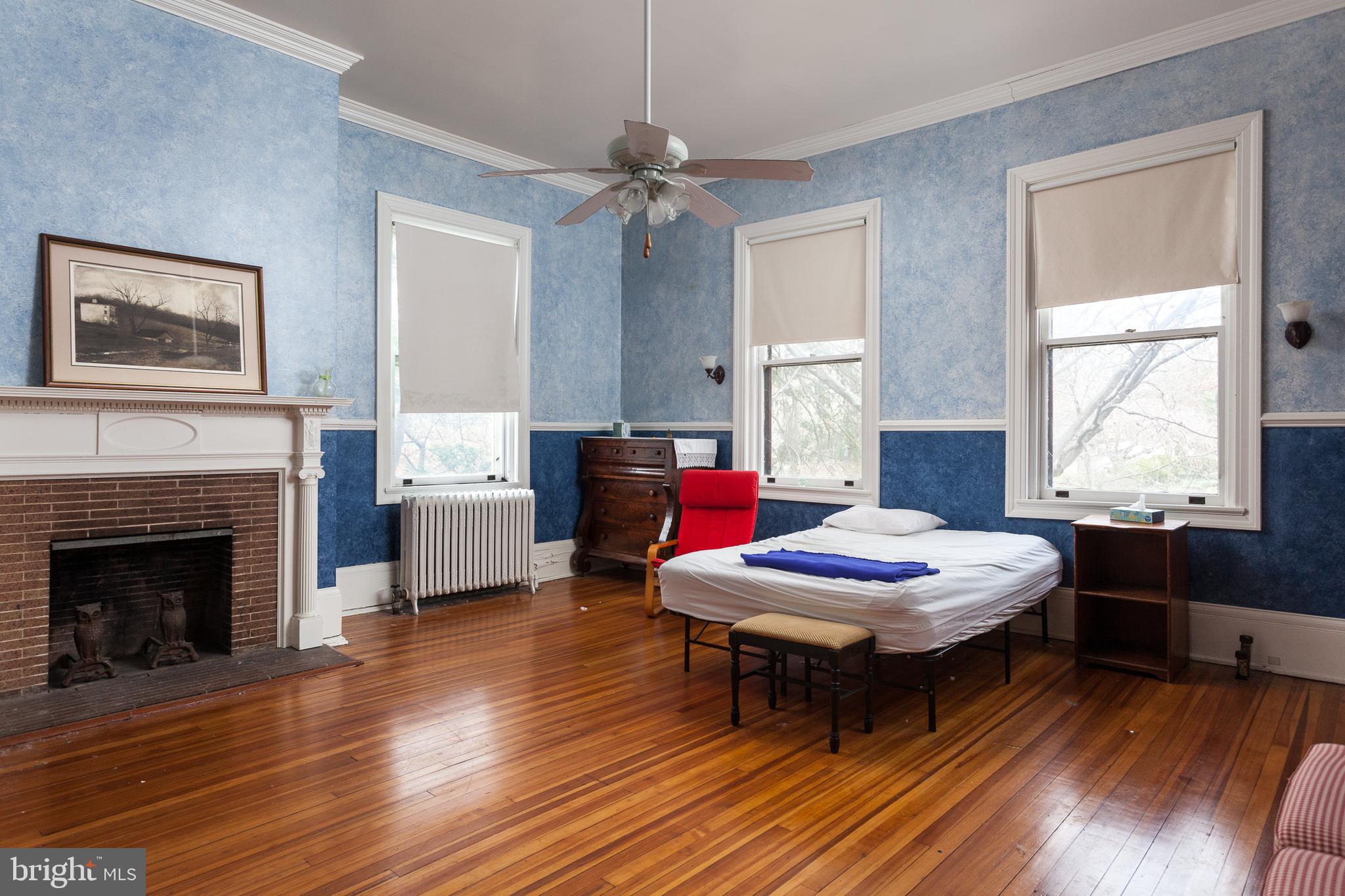 116 Ridgewood Road Baltimore, MD 21210 - Photo 23 of 34 Bedroom 3