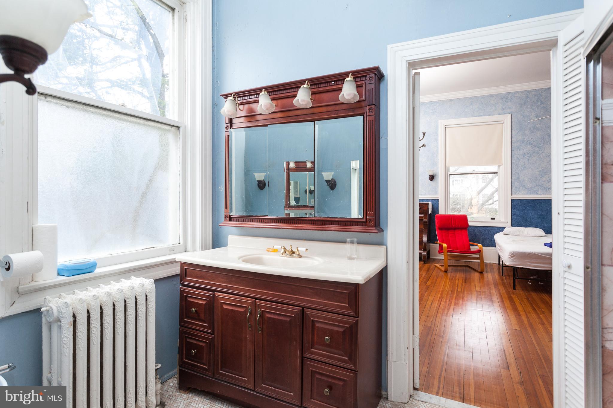 116 Ridgewood Road Baltimore, MD 21210 - Photo 24 of 34 2nd full bath