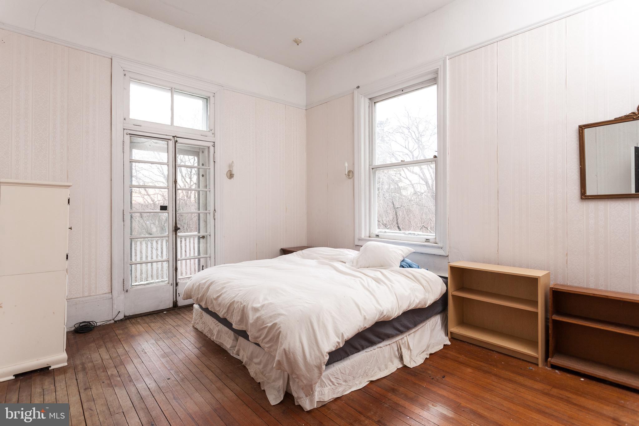 116 Ridgewood Road Baltimore, MD 21210 - Photo 25 of 34 Bedroom 4