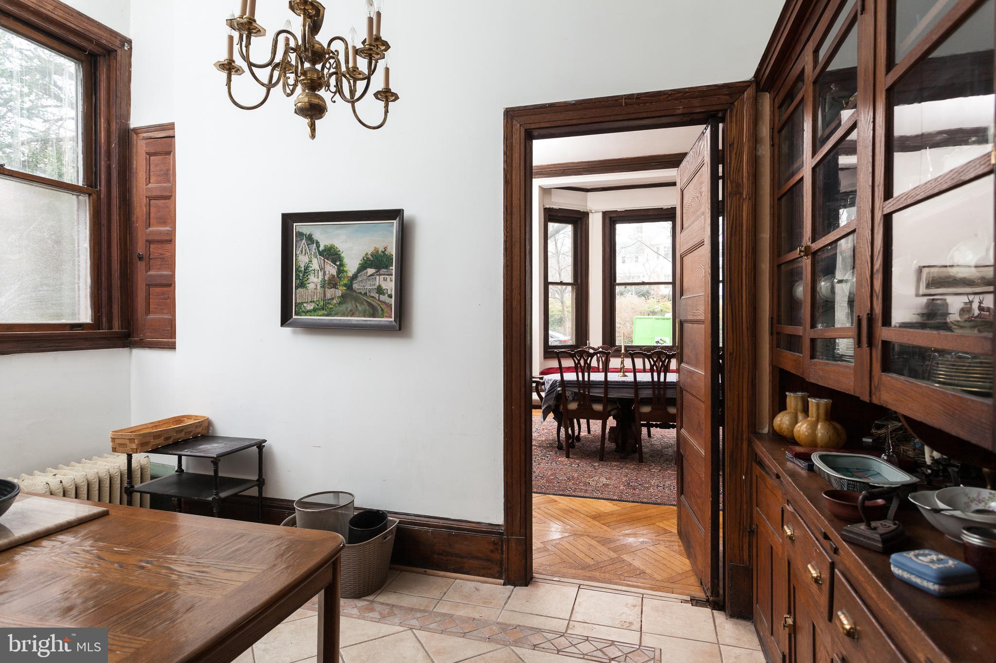 116 Ridgewood Road Baltimore, MD 21210 - Photo 9 of 34 Butlers Pantry