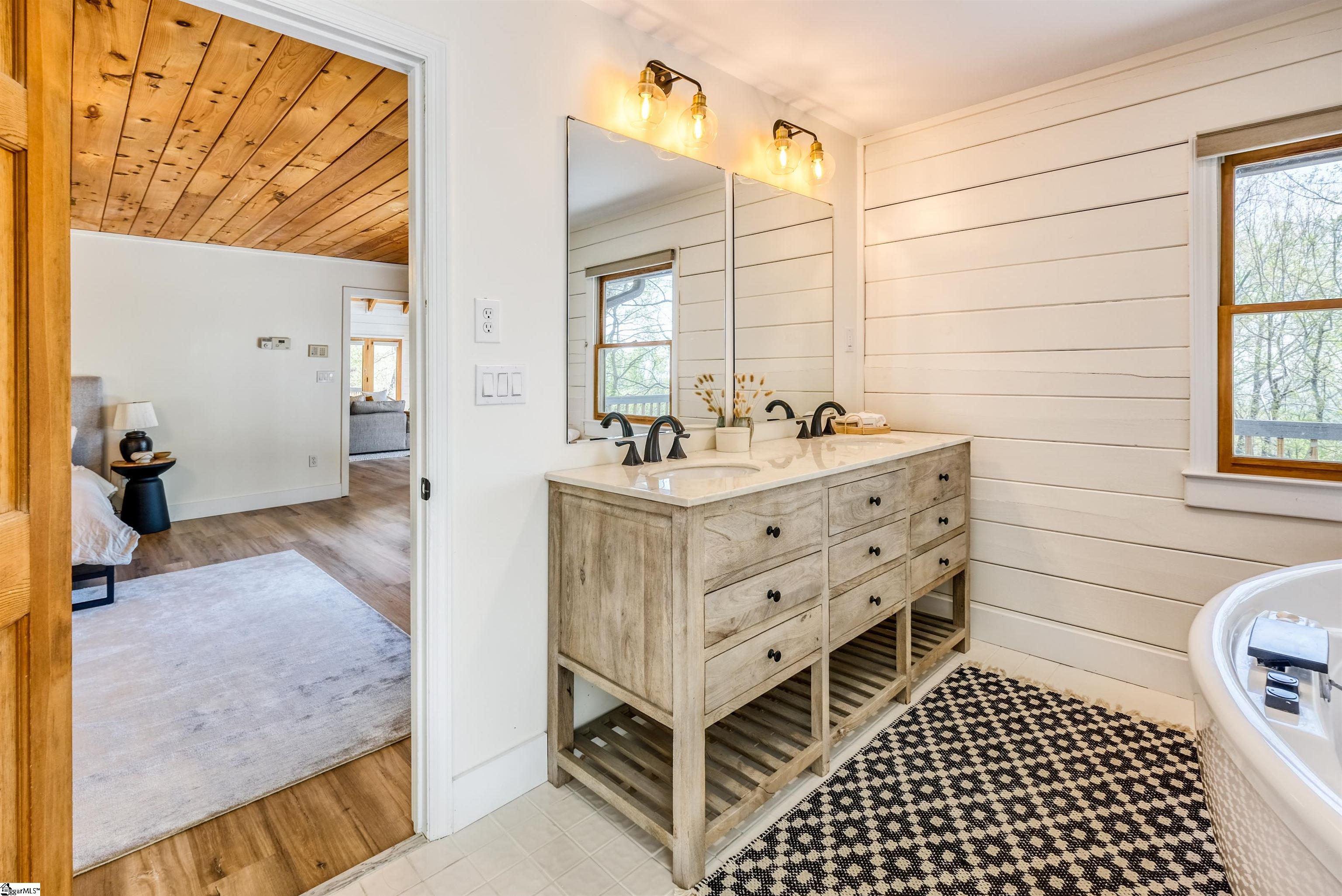 804 Plumley Summit Road Landrum, SC 29356 - Photo 18 of 36 Master bath
