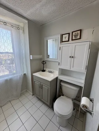 $2,100 | 156 Webster Street, Unit 3, Boston, MA 02128