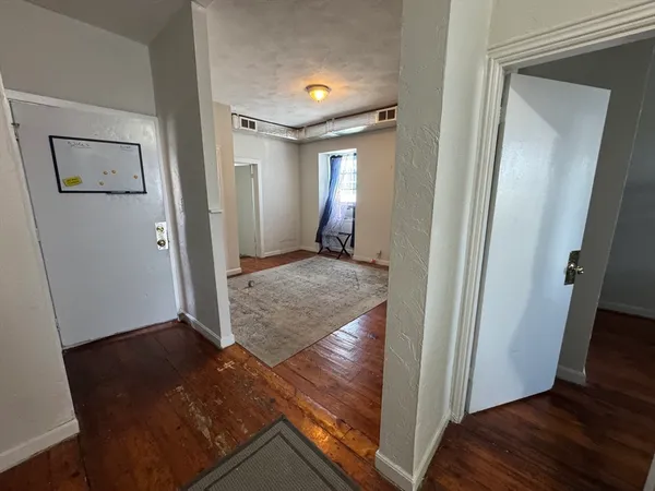 $2,100 | 156 Webster Street, Unit 3, Boston, MA 02128