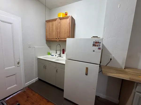 $2,100 | 156 Webster Street, Unit 3, Boston, MA 02128