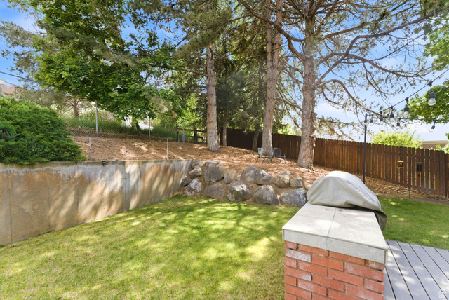 2675 South 450 East Bountiful, UT 84010 - Photo 36 of 44