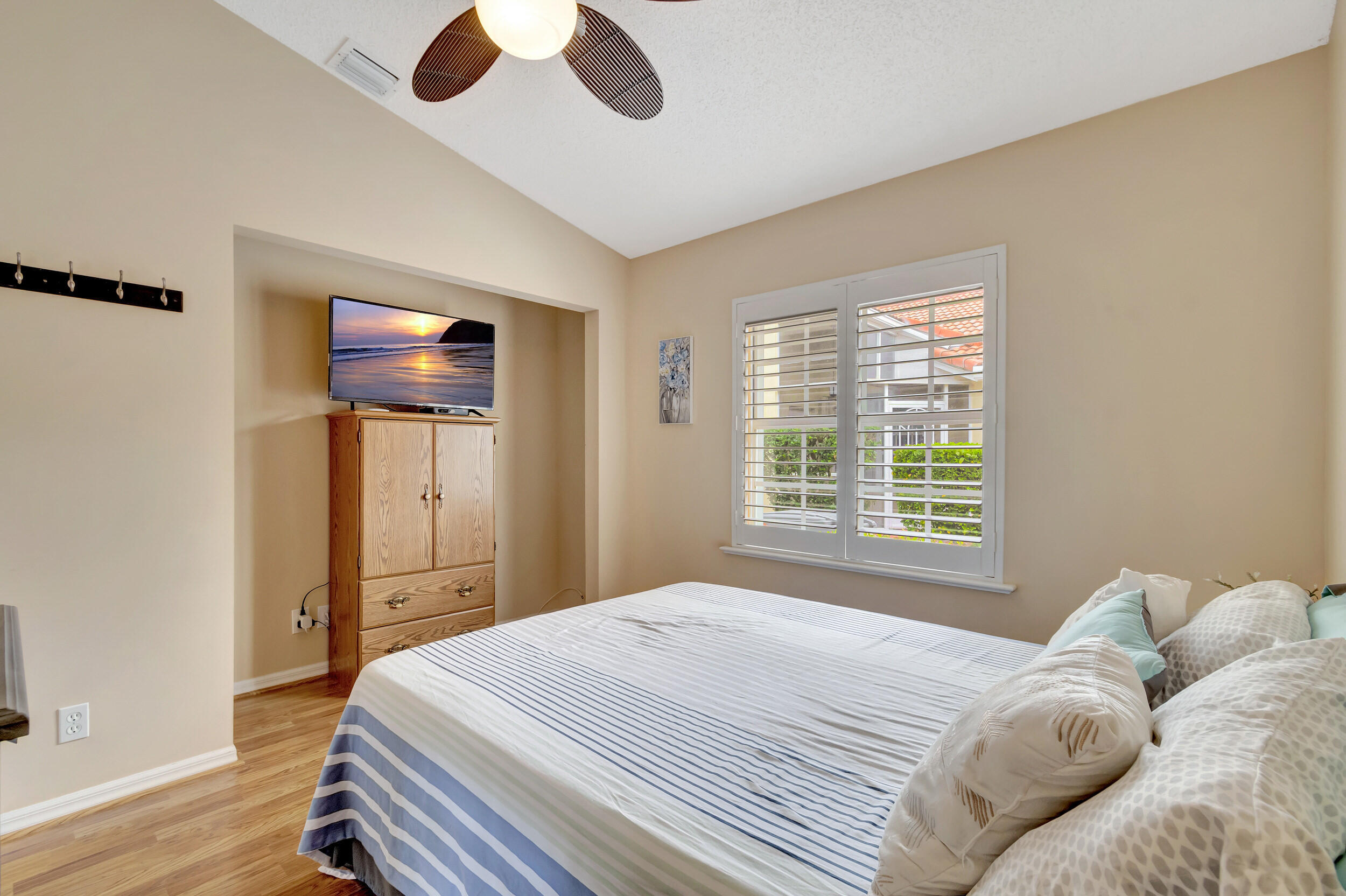 6129 Heliconia Road Delray Beach, FL 33484 - Photo 27 of 33 r29